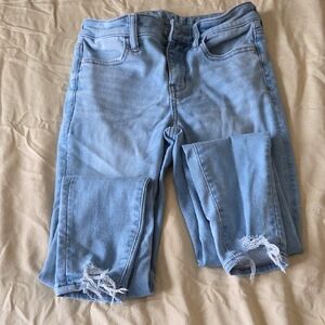 American Eagle Outfitters Light Blue Cropped Jeans